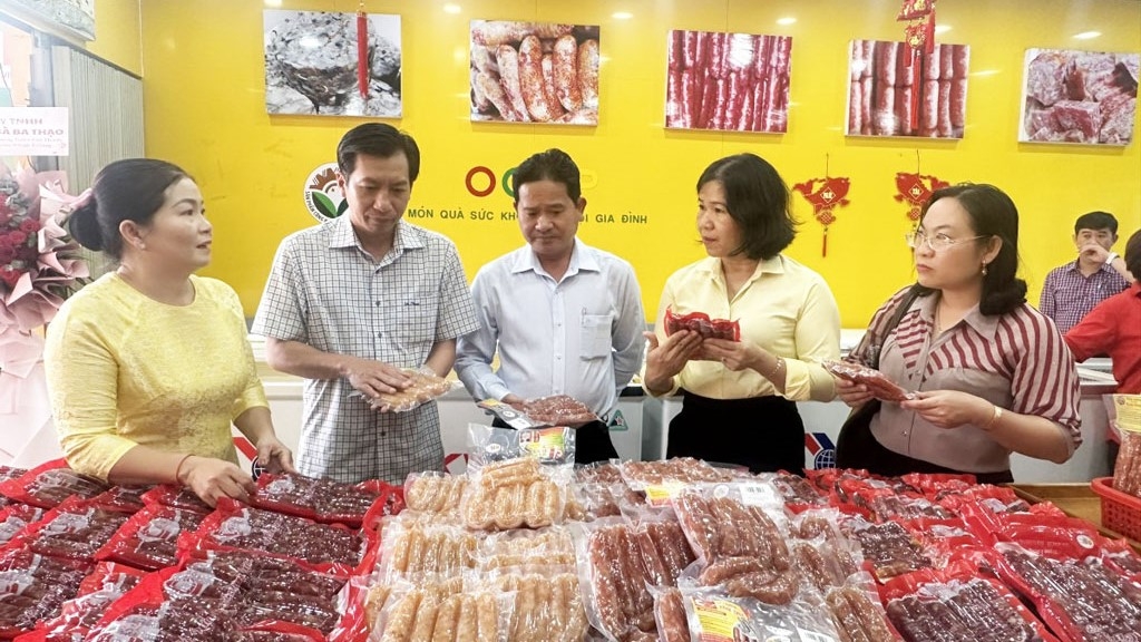 Thương mại điện tử Long An: Động lực tăng trưởng mới, hướng đến số hóa toàn diện